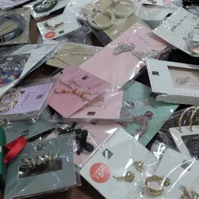 کل فروشی بدلیجات|بدلیجات|رشت, باهنر|دیوار