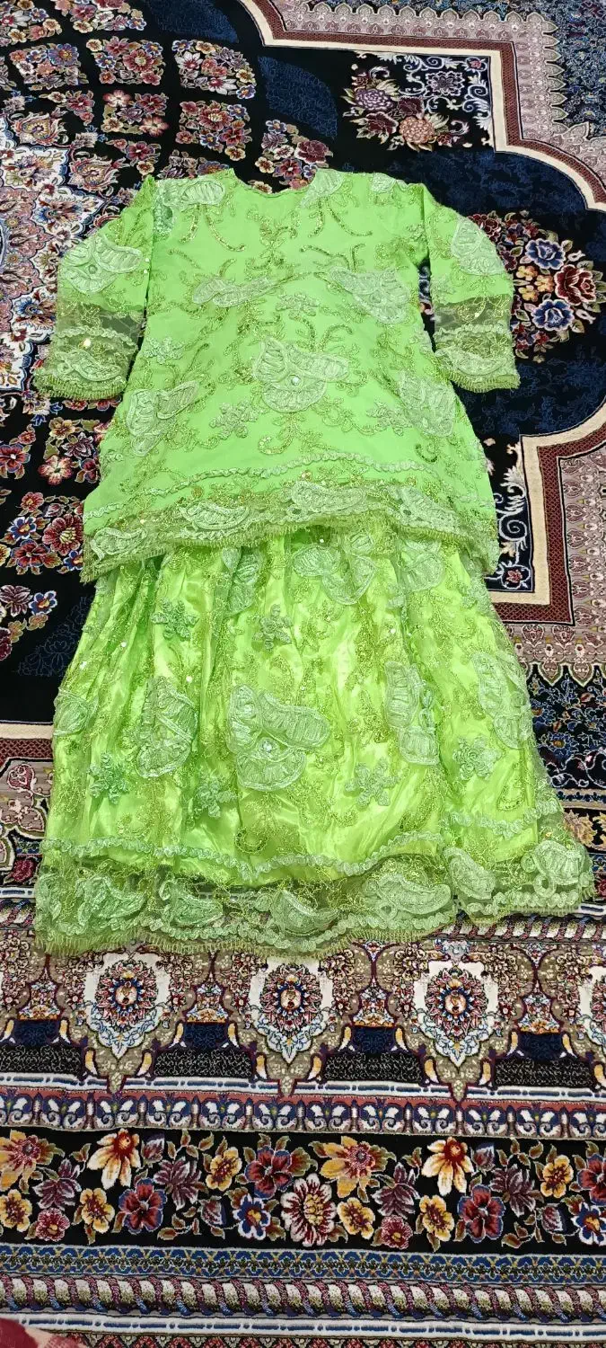 لباس محلی|لباس|شهرکرد, |دیوار