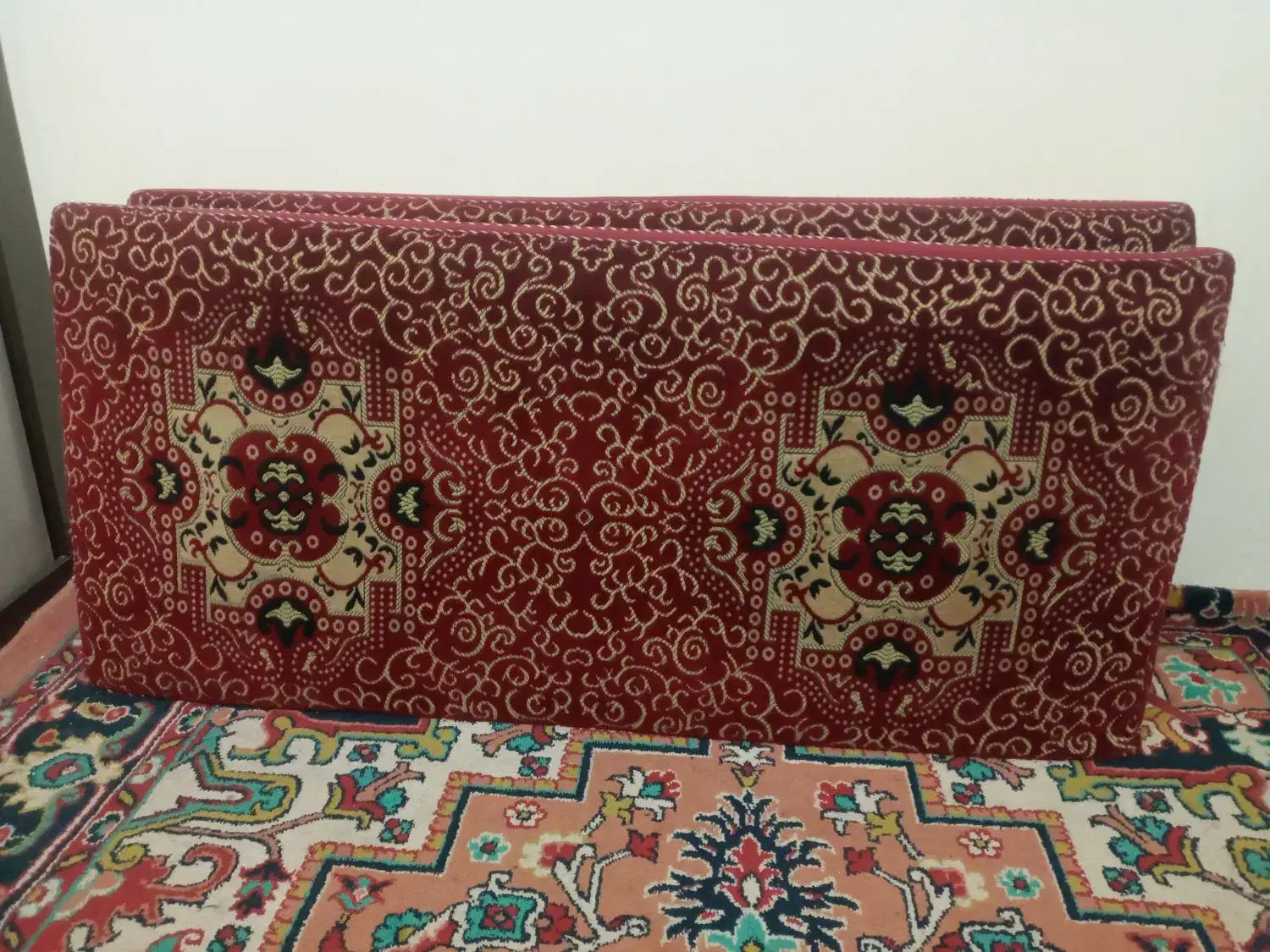 پشتی|پشتی|تبریز, |دیوار