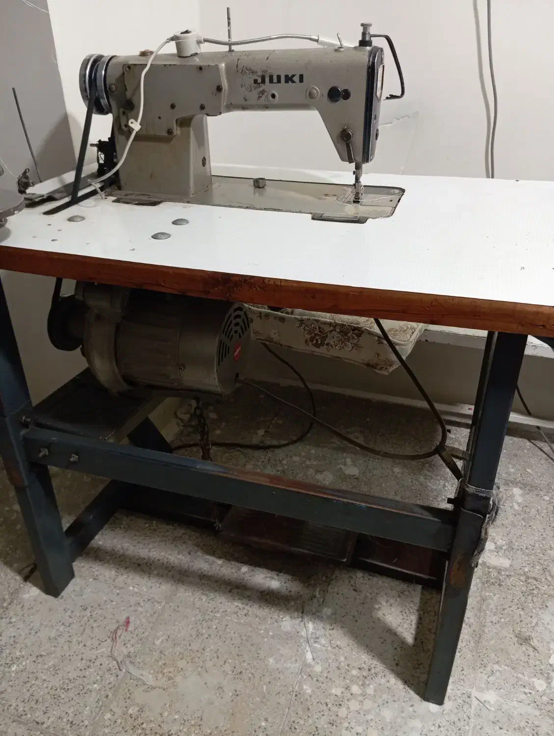 چرخ خیاطی|چرخ خیاطی و ریسندگی|اراک, |دیوار