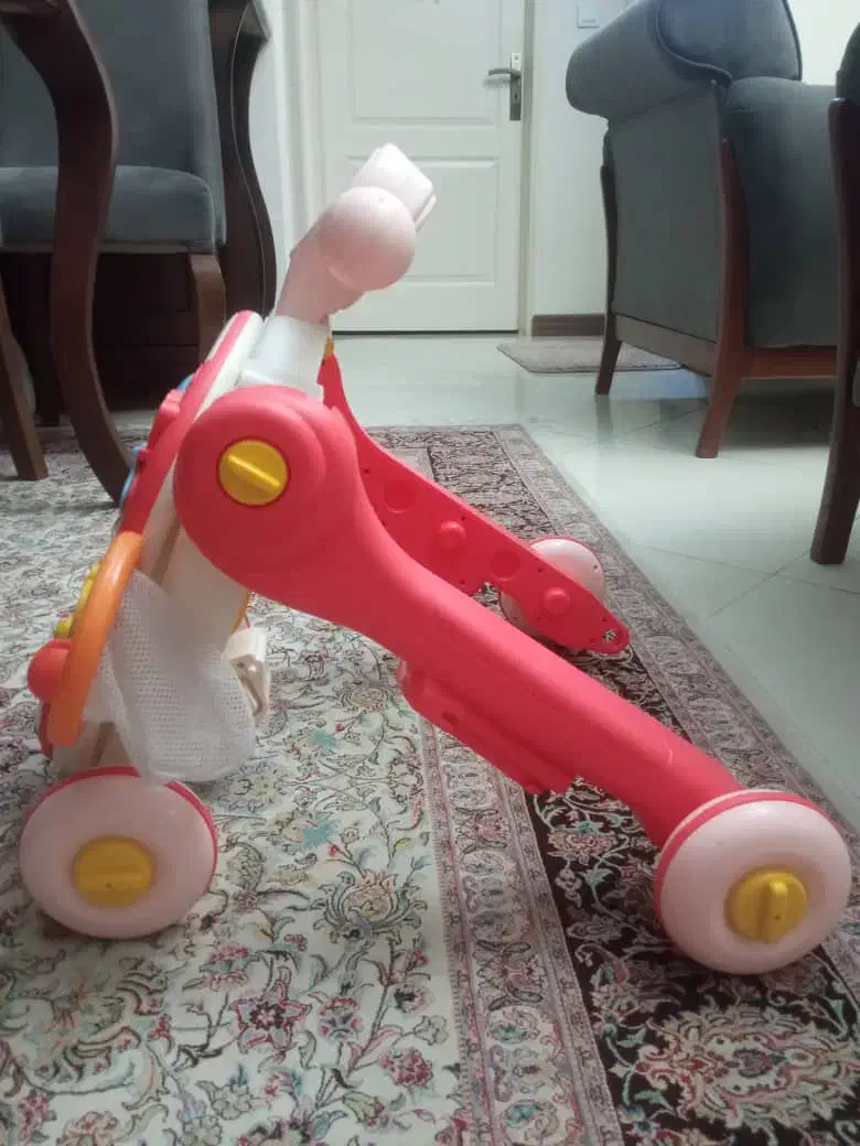 واکر چهارکاره|اسباب و اثاث بچه|تهران, وردآورد|دیوار