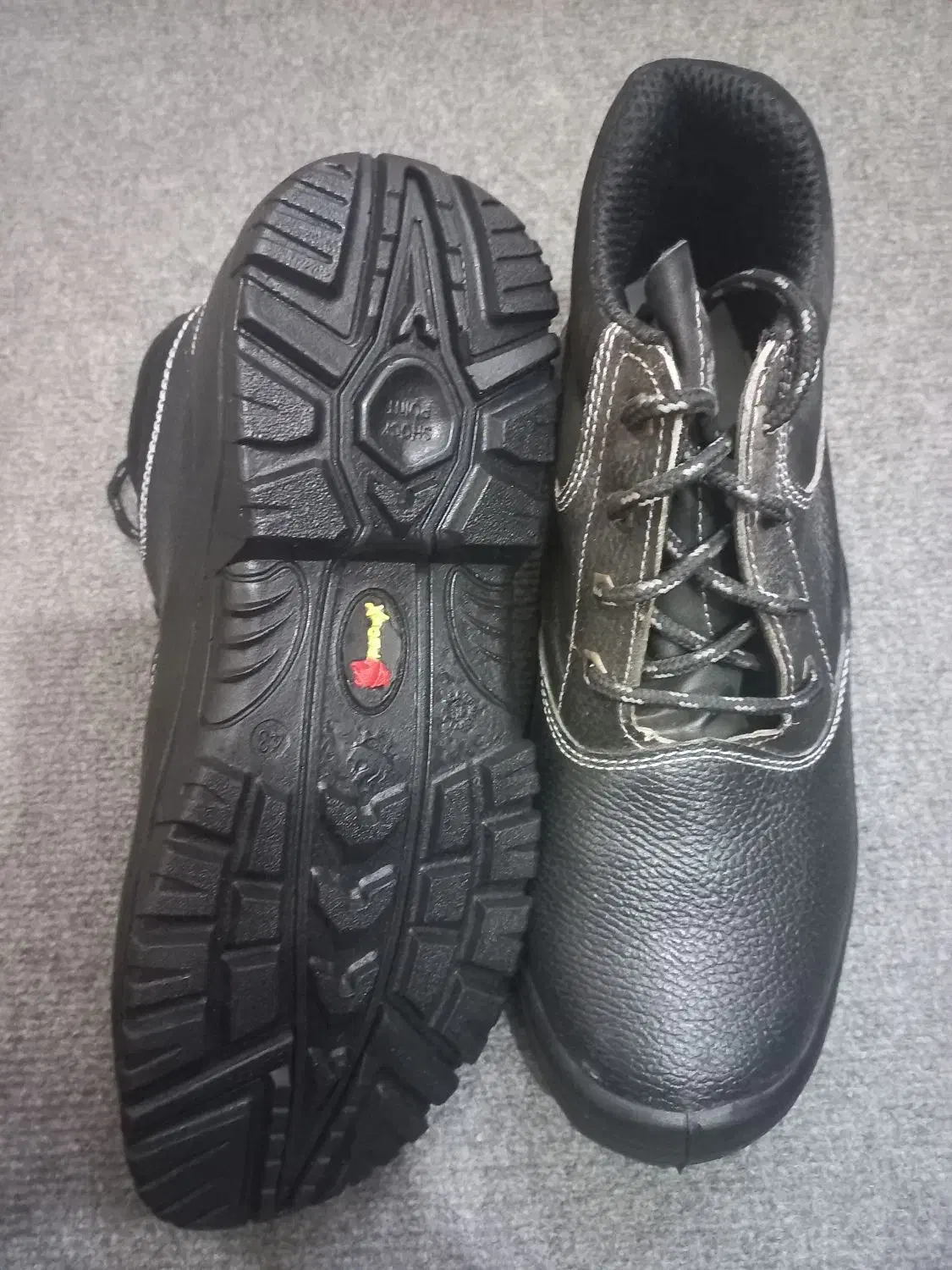 کفش کار..کفش چکمه ای|کیف، کفش، کمربند|سیاهکل, |دیوار