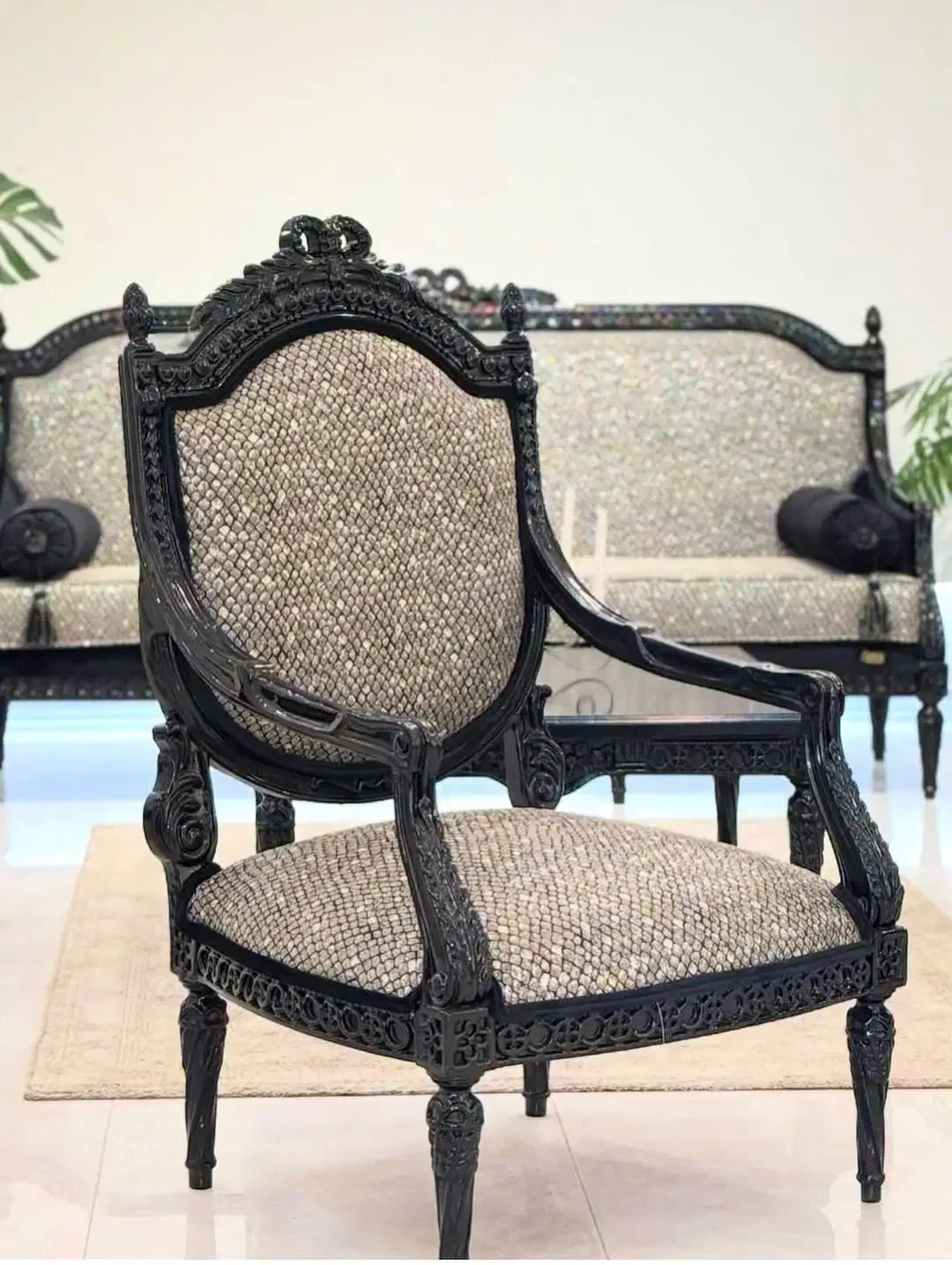 مبلمان سلطنتی مدل شاین|مبلمان خانگی و میز عسلی|تهران, فلسطین (میدان انقلاب)|دیوار