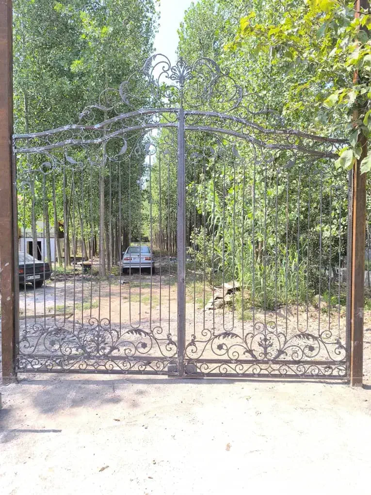 استاد کار جوشکار ساختمان‌|استخدام معماری، عمران و ساختمانی|لاهیجان, طالقانی|دیوار