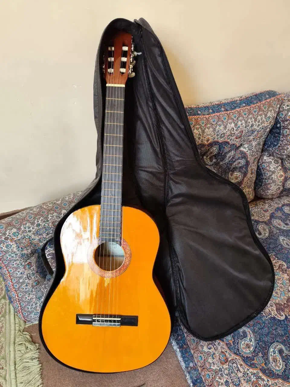 گیتار یاماها c70|گیتار، بیس، امپلیفایر|یزد, |دیوار