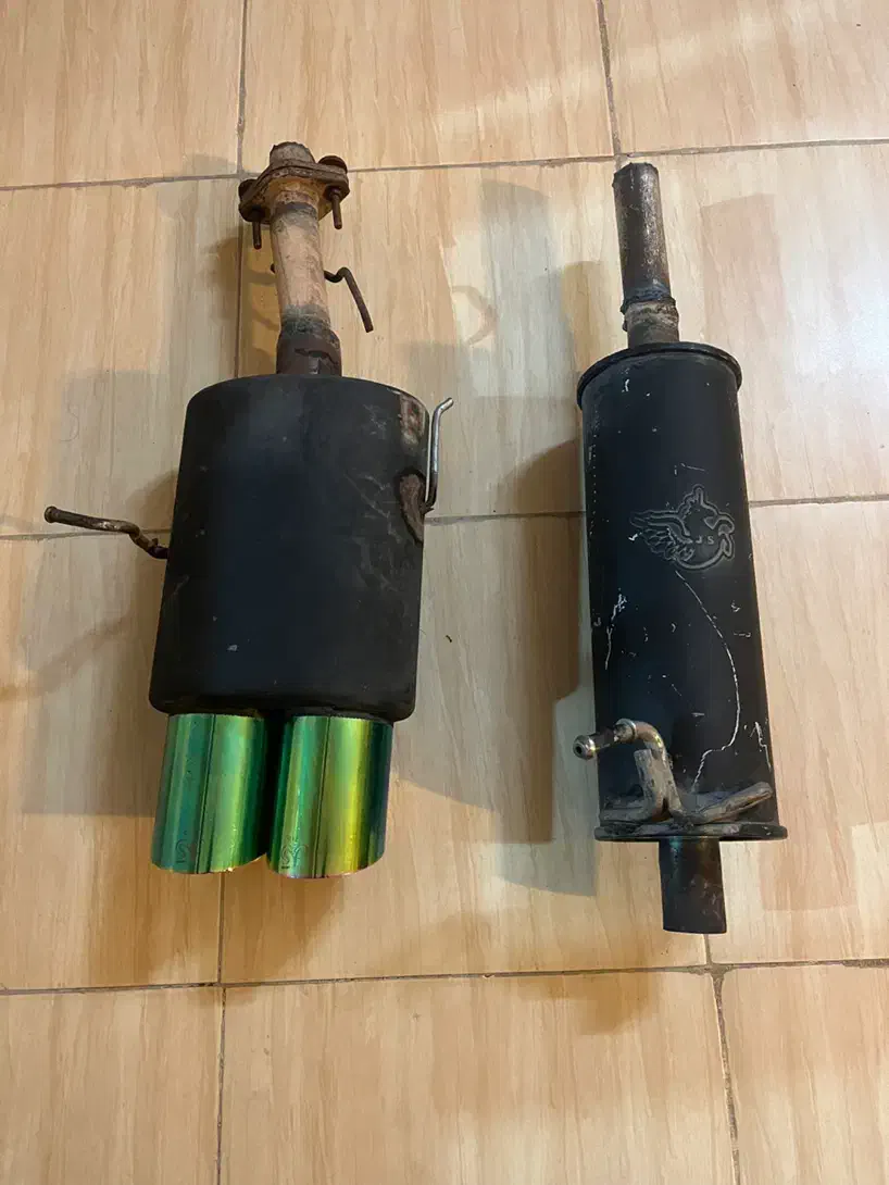 اگزوز ۱۰۶ و ۷۱۵ js آمپیلی کنوود و چراغ ال نود|قطعات یدکی و لوازم جانبی|شاهینشهر, بانک استان|دیوار