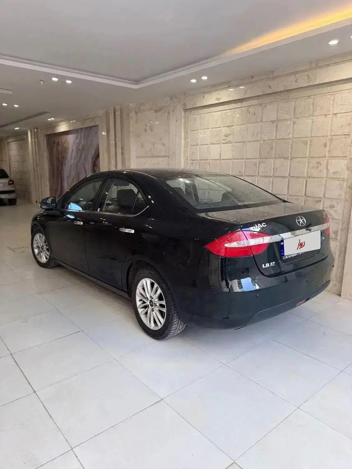 جک جی۵ j5 اتومات بدون رنگ|خودرو سواری و وانت|مشهد, چهارچشمه|دیوار