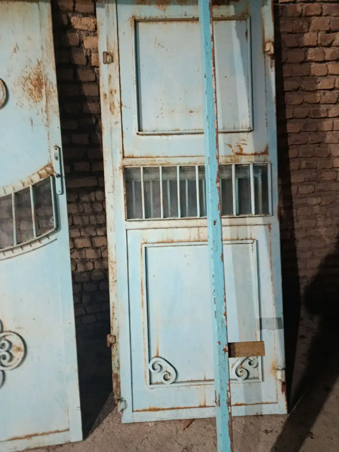 درب پارکینگ|مصالح و تجهیزات ساختمان|هریس, |دیوار