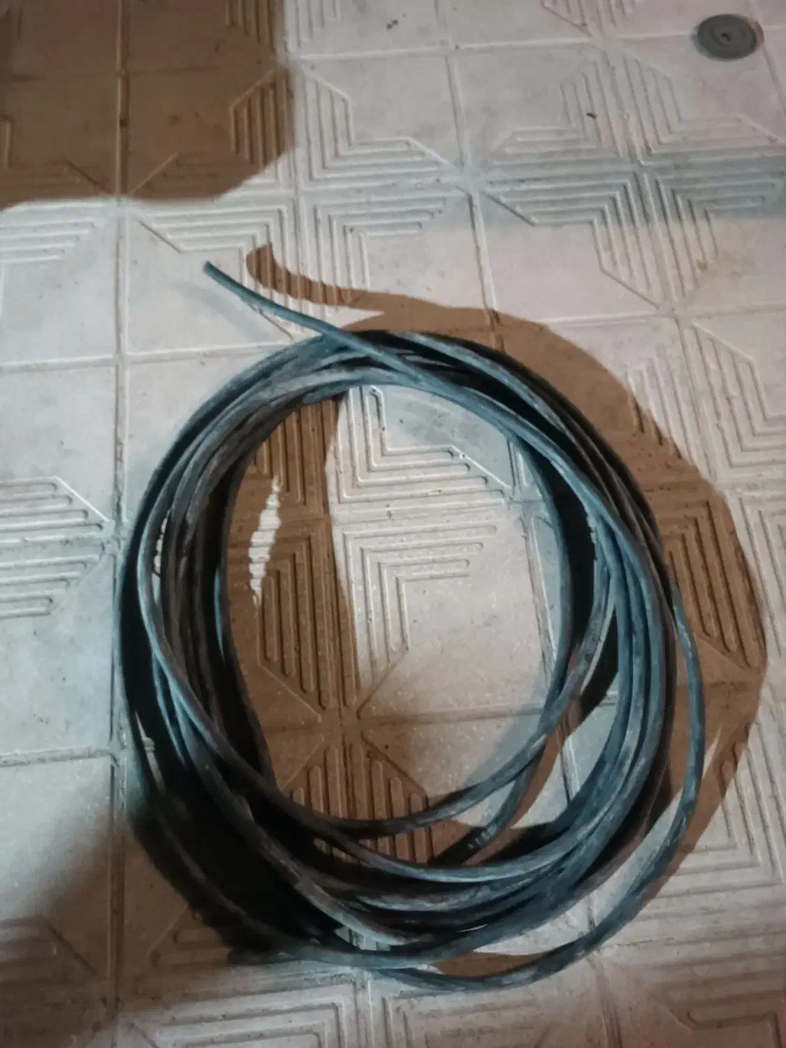 کابل 10*4|مصالح و تجهیزات ساختمان|شیراز, چوگیاه‎|دیوار