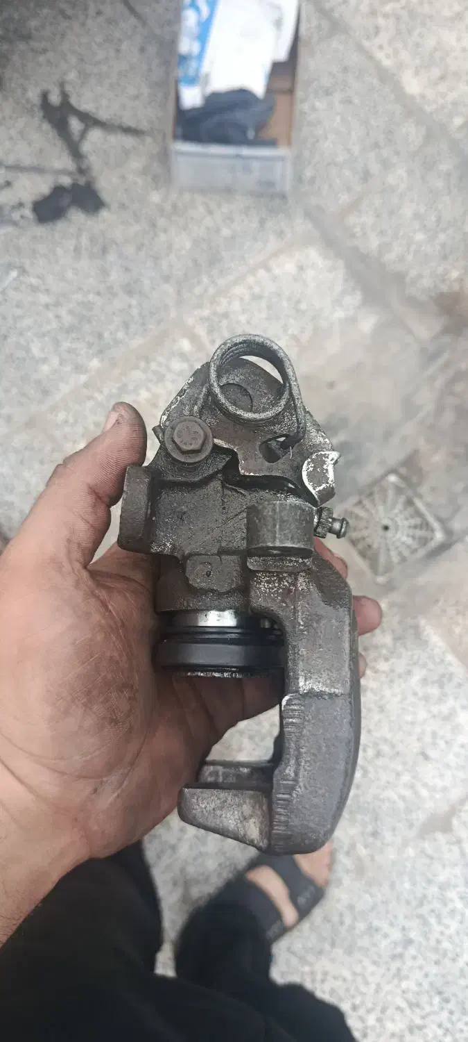 کالیپر چرخ عقب سمند سورن و elx|قطعات یدکی و لوازم جانبی|باغ ملک, |دیوار