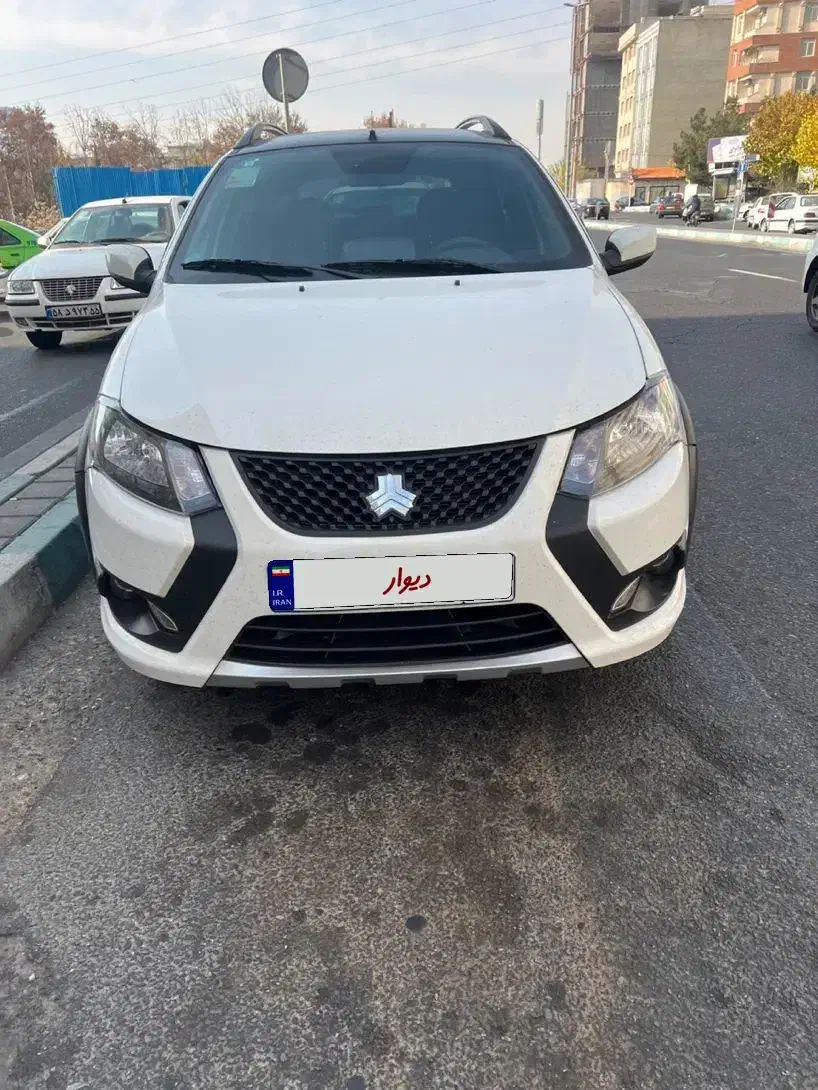 کوییک GXR سفید سقف مشکی با رینگ مانیتور دار|خودرو سواری و وانت|تهران, سعادتآباد|دیوار