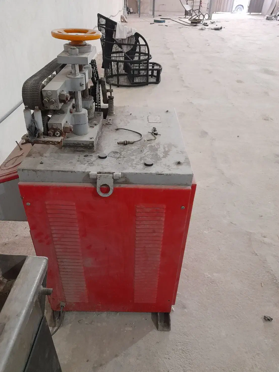 دستگاه رشته پلاستیک. جهت بافت سبد لوازم آشپز خانه|عمدهفروشی|رودهن, |دیوار