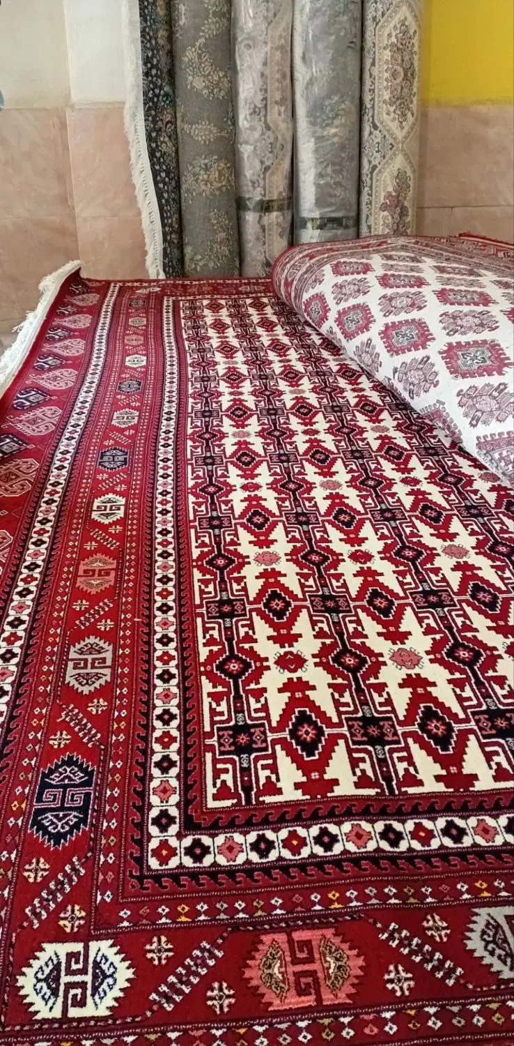 فرش ۷۰۰شانه|فرش|آق قلا, |دیوار