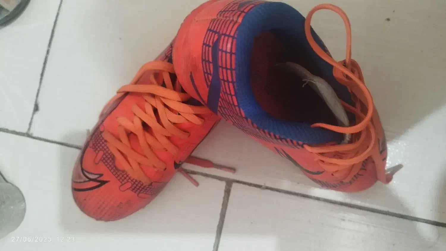 کفش فوتبال کودکانه|کفش و لباس بچه|تهران, بیسیم|دیوار