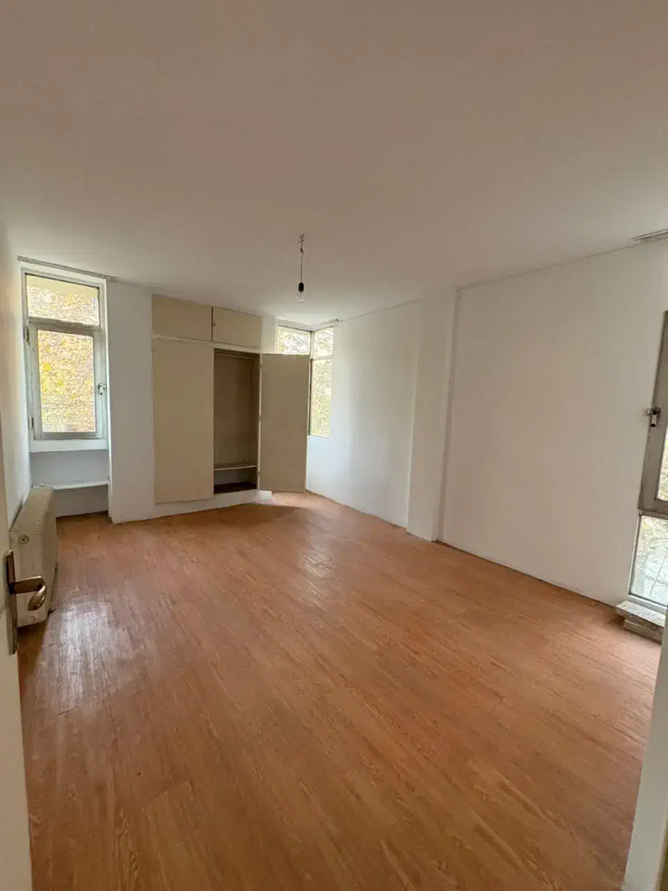 ۱۴۰متر دوخوابه فول امکانات ظفر فریدافشار