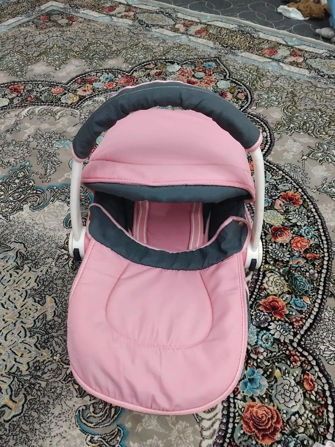 وسایل سیسمونی درحدنو سالم|کالسکه و لوازم جانبی|بناب, |دیوار