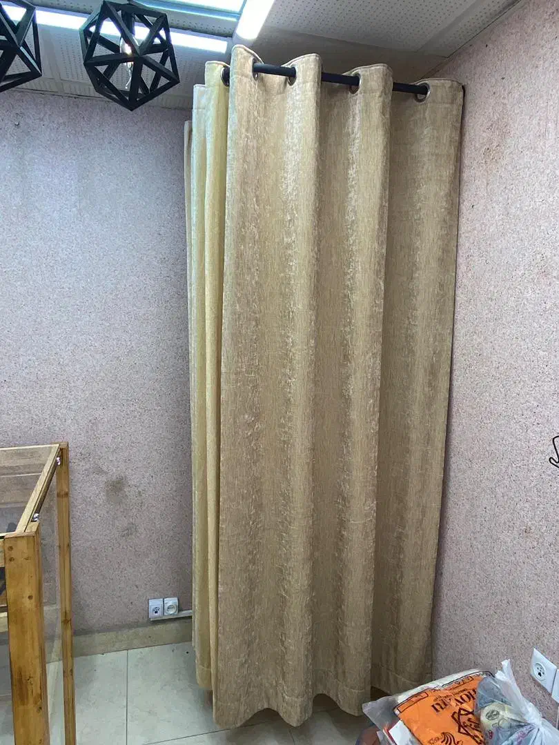 چند عدد وسایل مغازه به فروش میرسد|لباس|رودسر, |دیوار