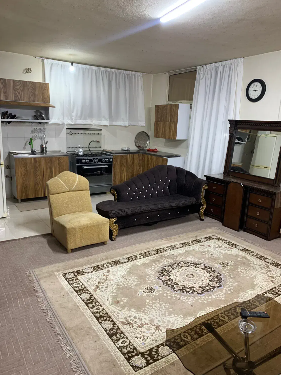 منزل مبله چهار باغ|اجارهٔ کوتاه‌مدت آپارتمان و سوئیت|اصفهان, درب کوشک|دیوار