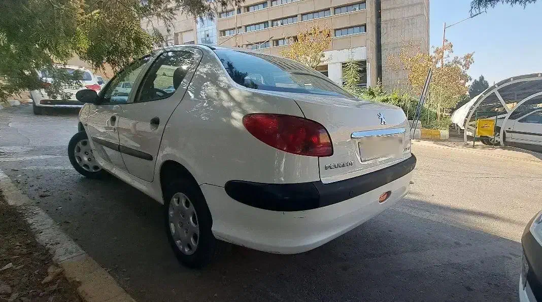 پژو ۲۰۶ SD (صندوقدار) TU5 مدل ۹۶ تک برگ سند|خودرو سواری و وانت|شیراز, عفیفآباد|دیوار