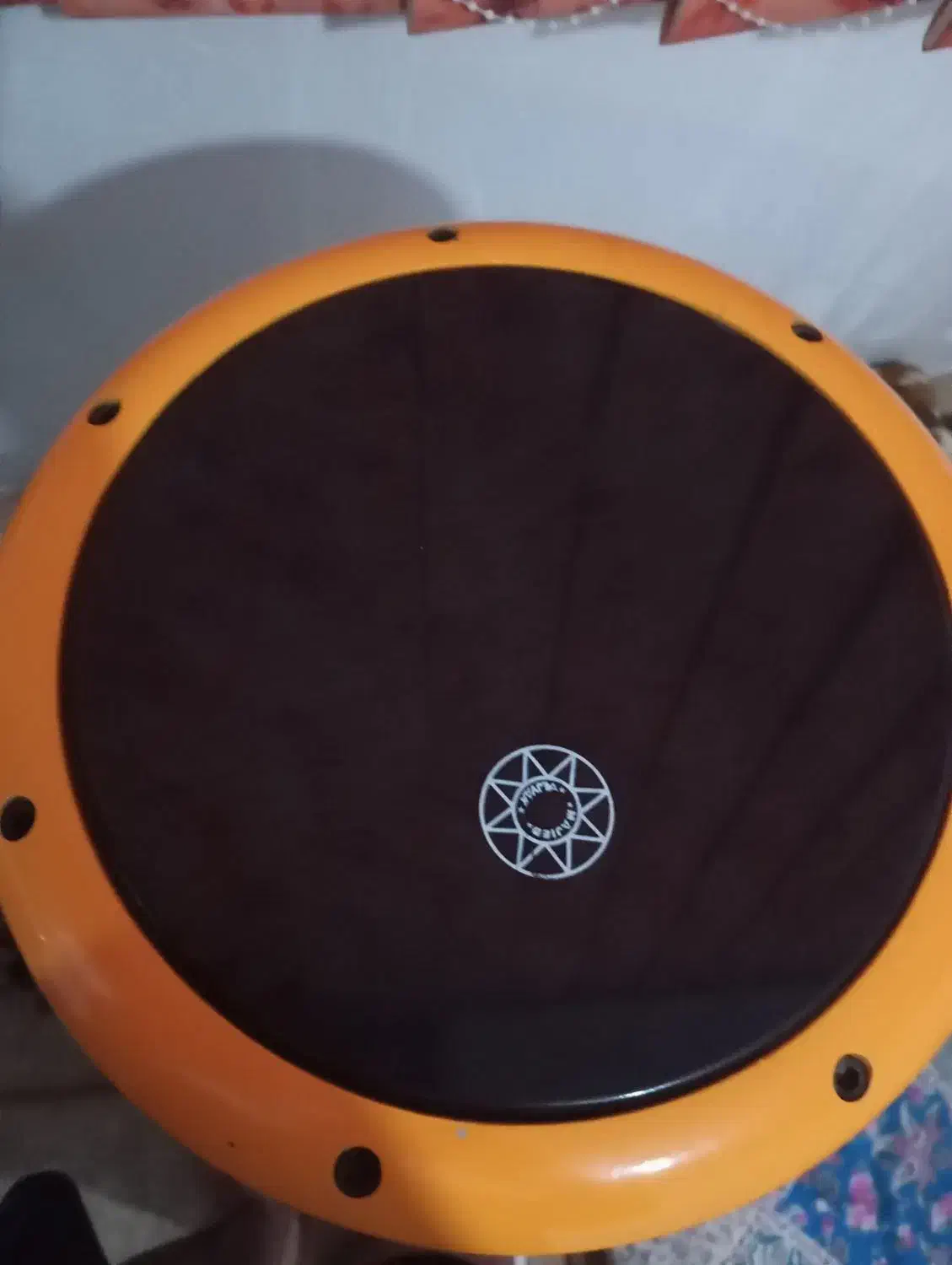 تمپو پژواک|درام و پرکاشن|شاهین‌شهر, فدک|دیوار