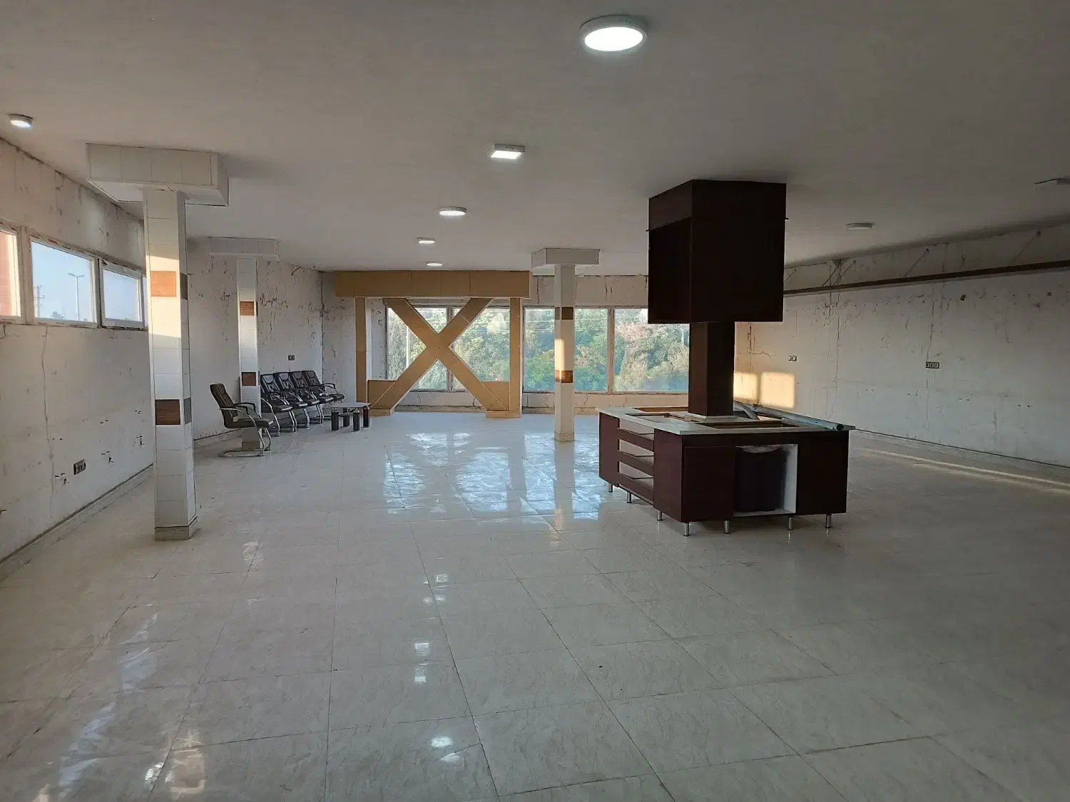 اجاره تجاری ، ۱۸۰ متر، بلوار نماز|اجارهٔ مغازه و غرفه|سیرجان, |دیوار