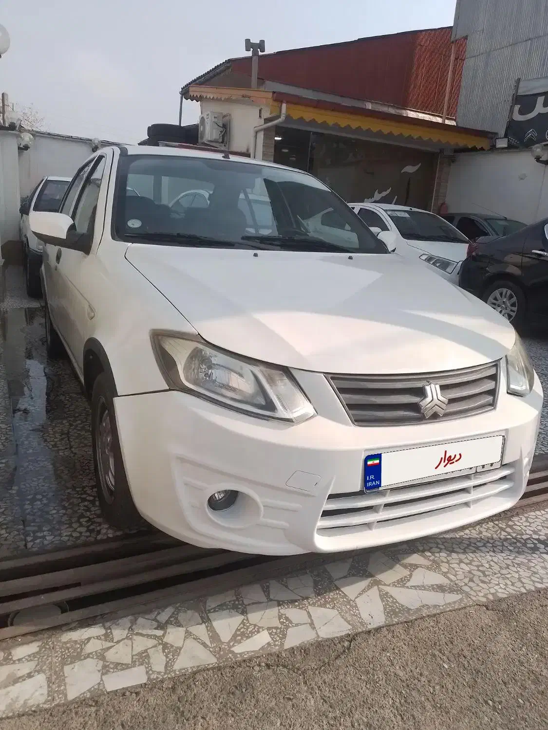 ساینا مدل۹۸|خودرو سواری و وانت|رشت, آب آسیاب|دیوار