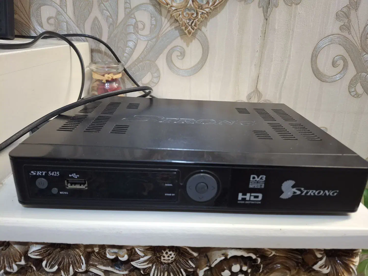 گیرنده دیجیتال|پخش‌کننده DVD و ویدیو|ری, دیلمان|دیوار