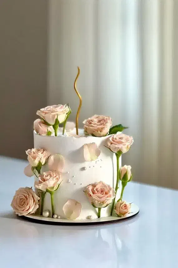 کیک تولد های خاص و ترند|خوردنی و آشامیدنی|قم, زند آباد|دیوار