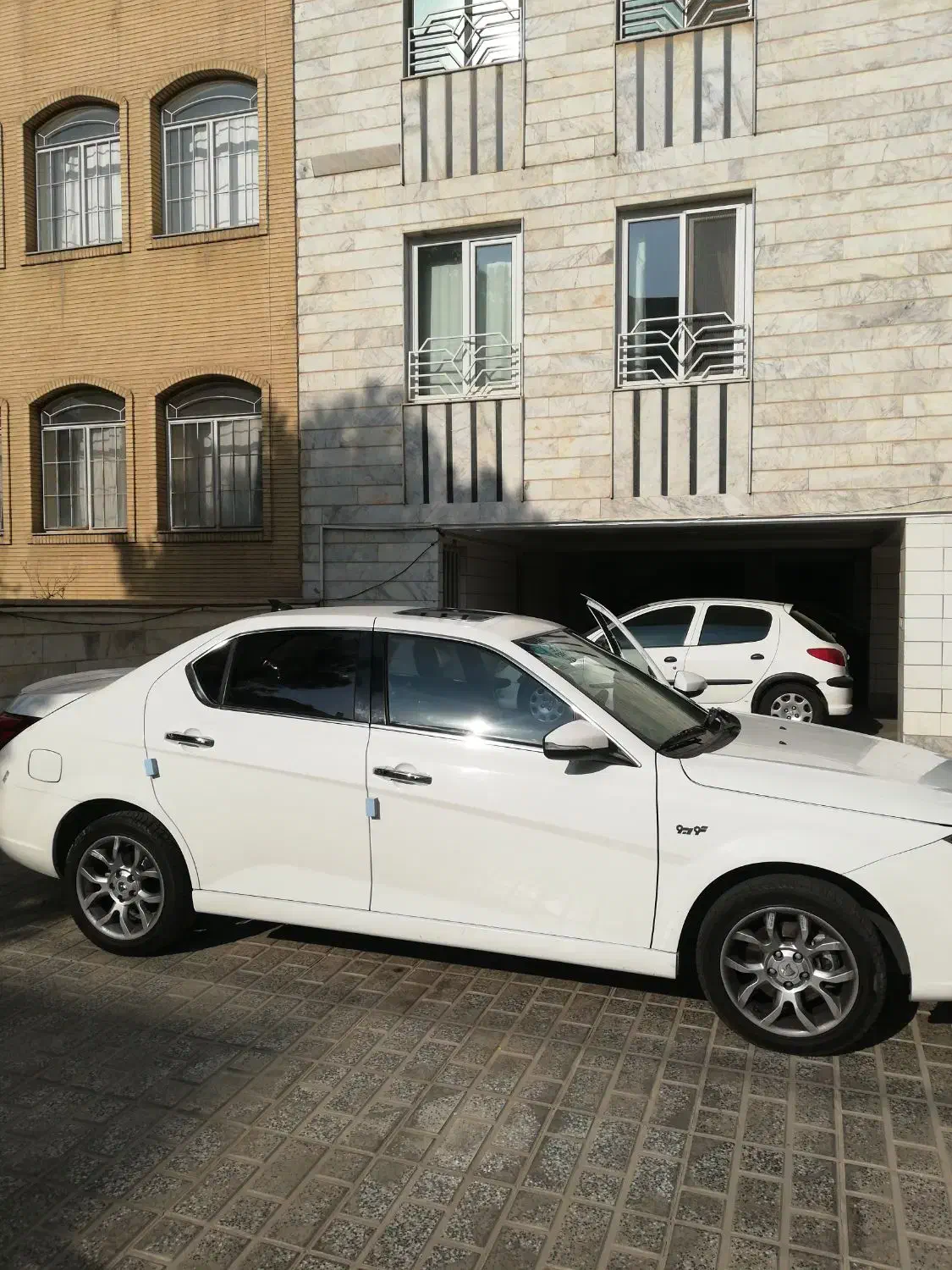 دنا پلاس ۶ دنده توربو|خودرو سواری و وانت|کرج, کوی مدرس|دیوار