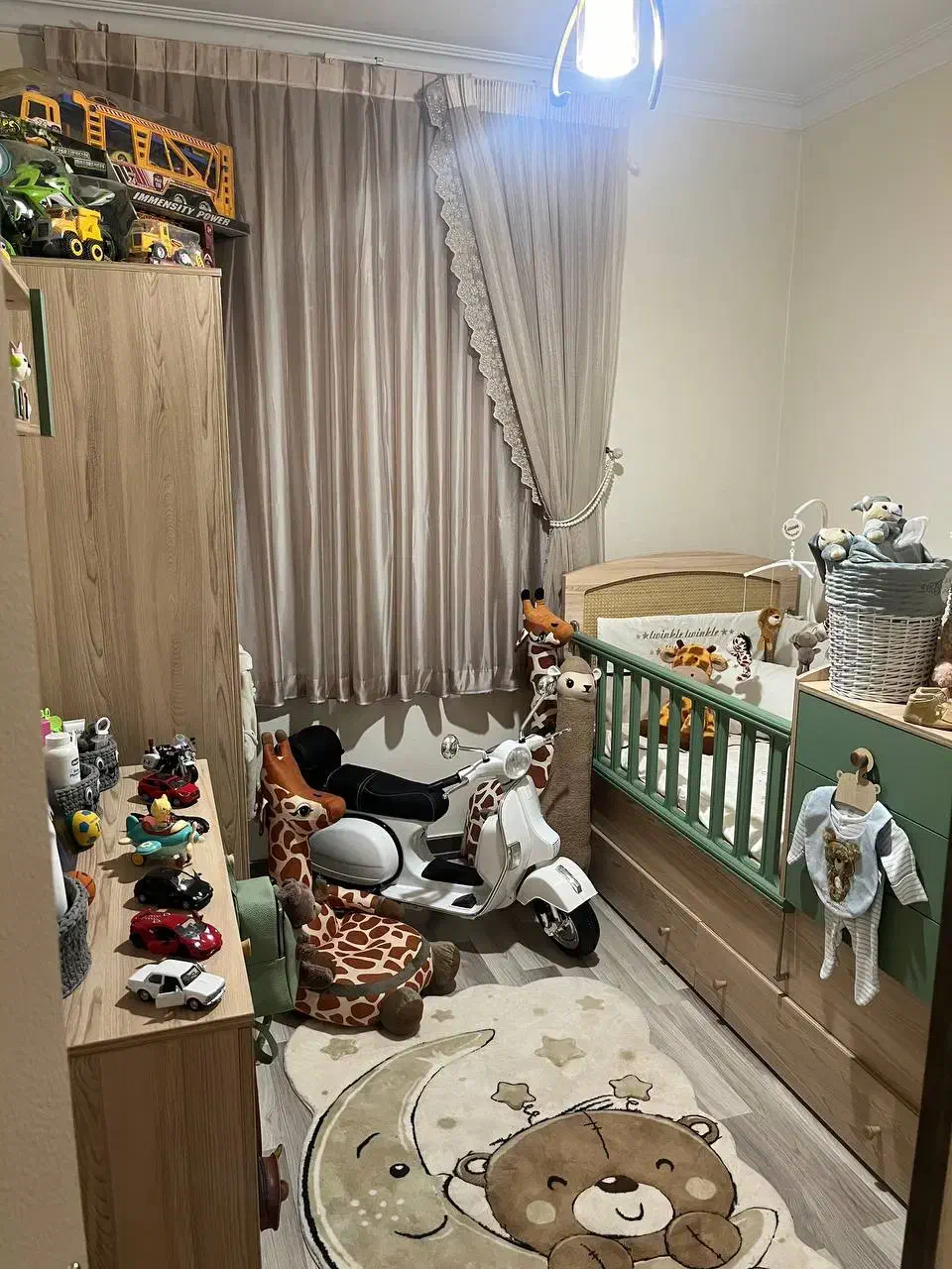 ۷۳ متر دو خواب بسیار شیک طبقه ۳