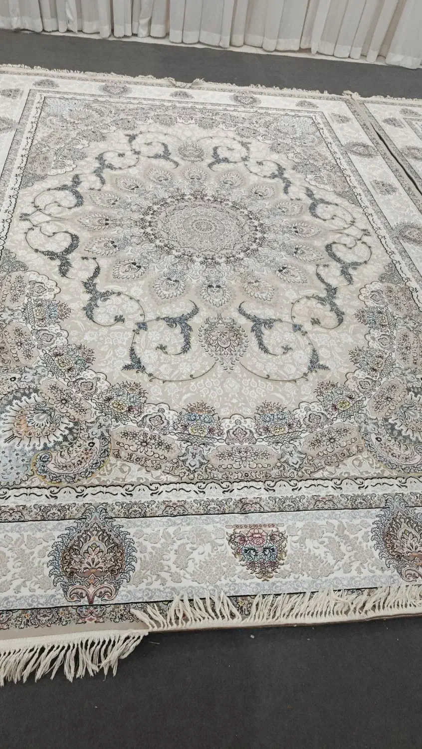 فرش 1000شانه تراکم 3000گل برجسته|فرش|قم, باغ کرباسی|دیوار