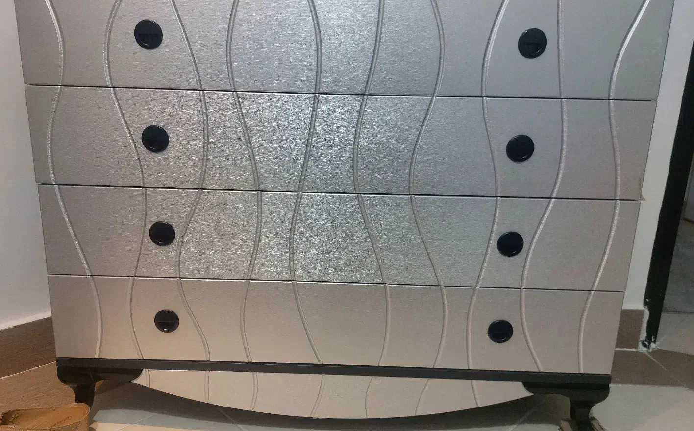 تخت|تخت و سرویس خواب|قروه, |دیوار