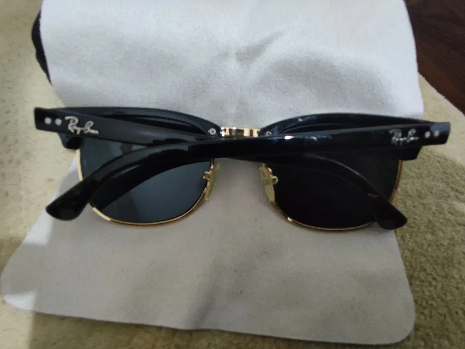 عینک افتابی ریبن|زیورآلات و اکسسوری|شیراز, شهرک قمشه|دیوار