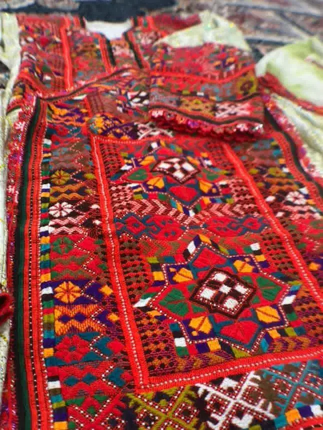 لباس زنانه|لباس|ایرانشهر, |دیوار