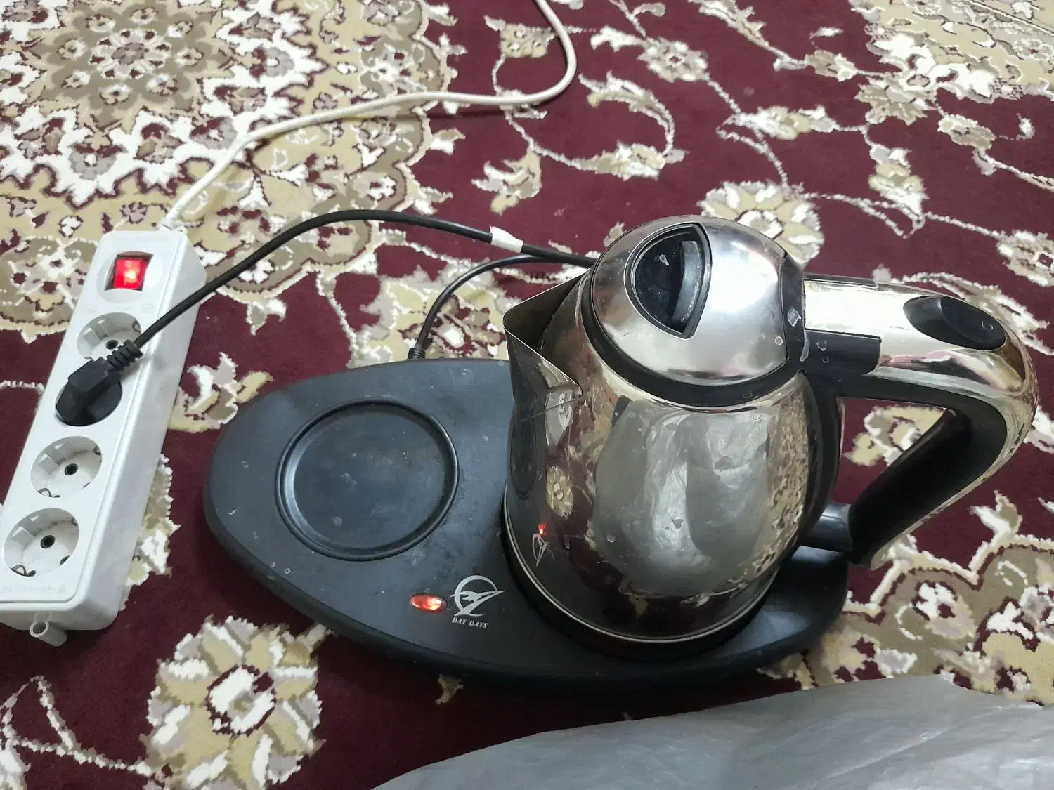 کتری برقی و چراغ شارژی و عروسک حباب ساز|سماور، چای‌ساز، قهوه‌ساز|بندر ماهشهر, |دیوار