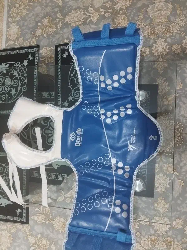 کلاه و هوگو تکواندو|تجهیزات ورزشی|دورود, |دیوار