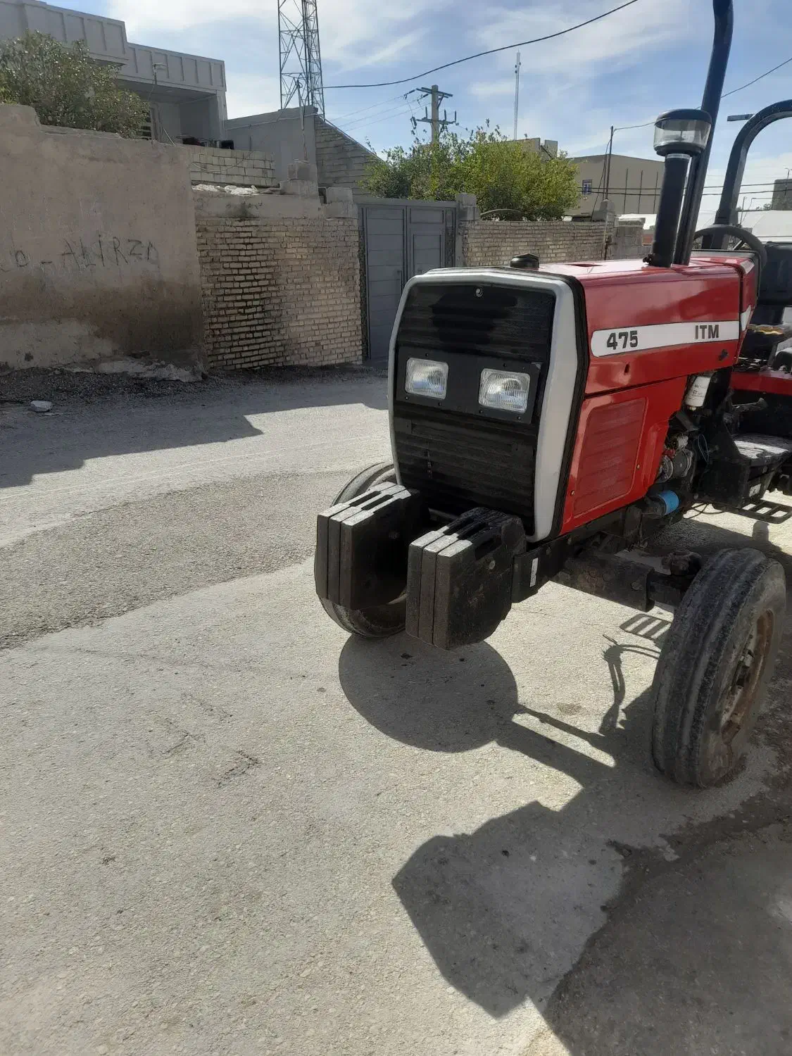 تراکتور مدل ۹۶ تمیز|خودرو سنگین|بهبهان, |دیوار