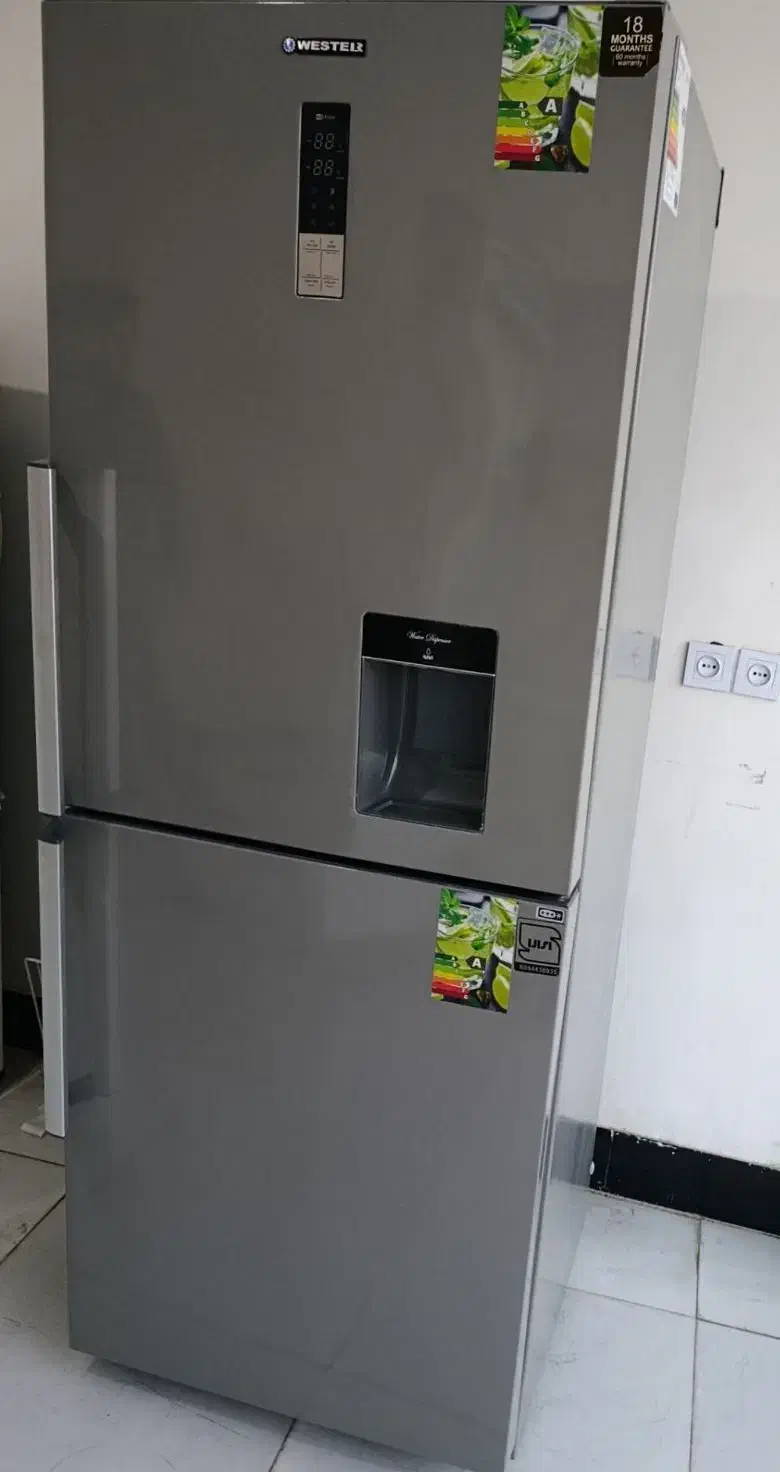 یخچال فریزر vestelدیجتال در حد نو مناسب جهزیه|یخچال و فریزر|مشهد, شهید بصیر|دیوار