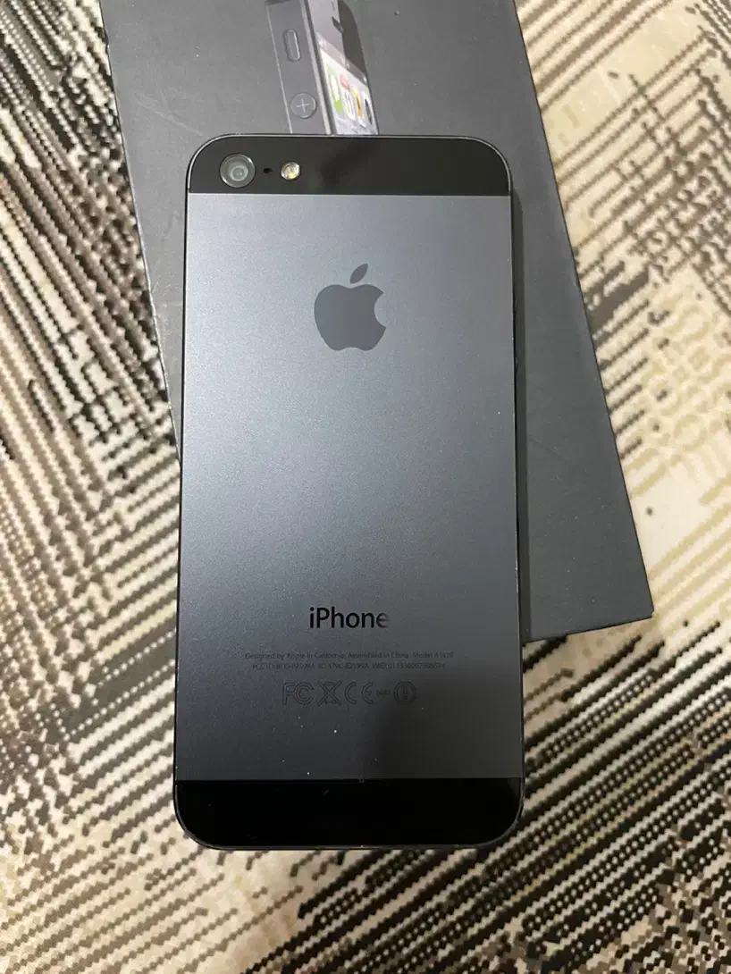 iPhone 5 Black 16GB|موبایل|تهران, شاهین|دیوار
