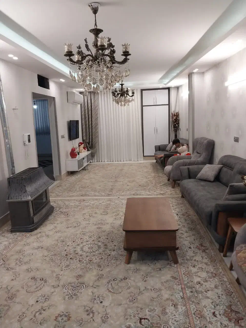 ۹۲متر آپارتمان/۲خ/خ بزرگمهر/فول سنددار نور جنوبی|فروش آپارتمان|اصفهان, مفتح|دیوار