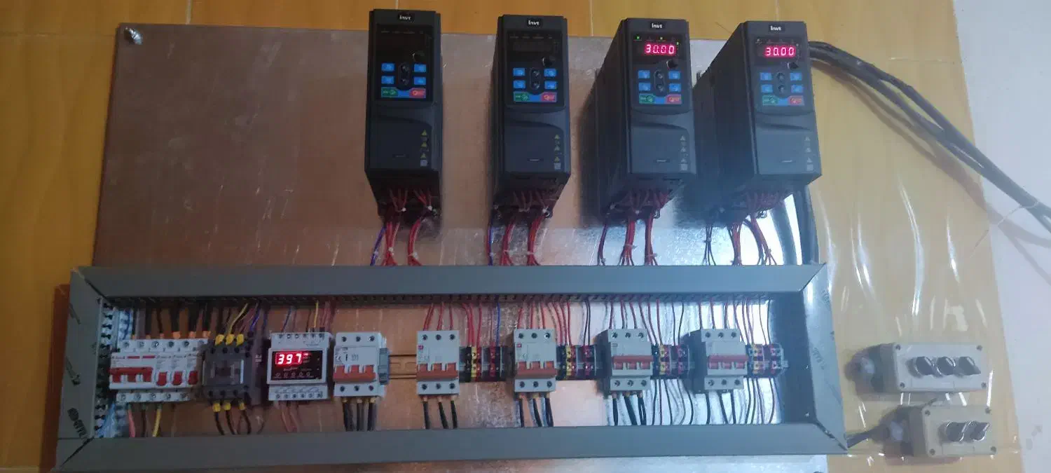 برقکاری|خدمات پیشه و مهارت|صدرا-فارس, فاز ۱|دیوار