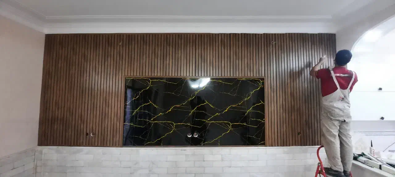 انبار قرنیز کاغذدیواری کفپوش پوستر پرده زبرا|خدمات پیشه و مهارت|قم, باجک یک|دیوار