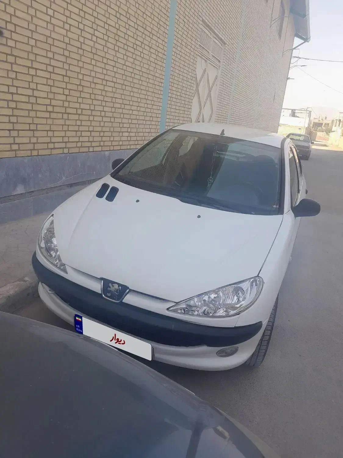 یک دستگاه خودروی ۲۰۶|خودرو سواری و وانت|خمینی‌شهر, |دیوار