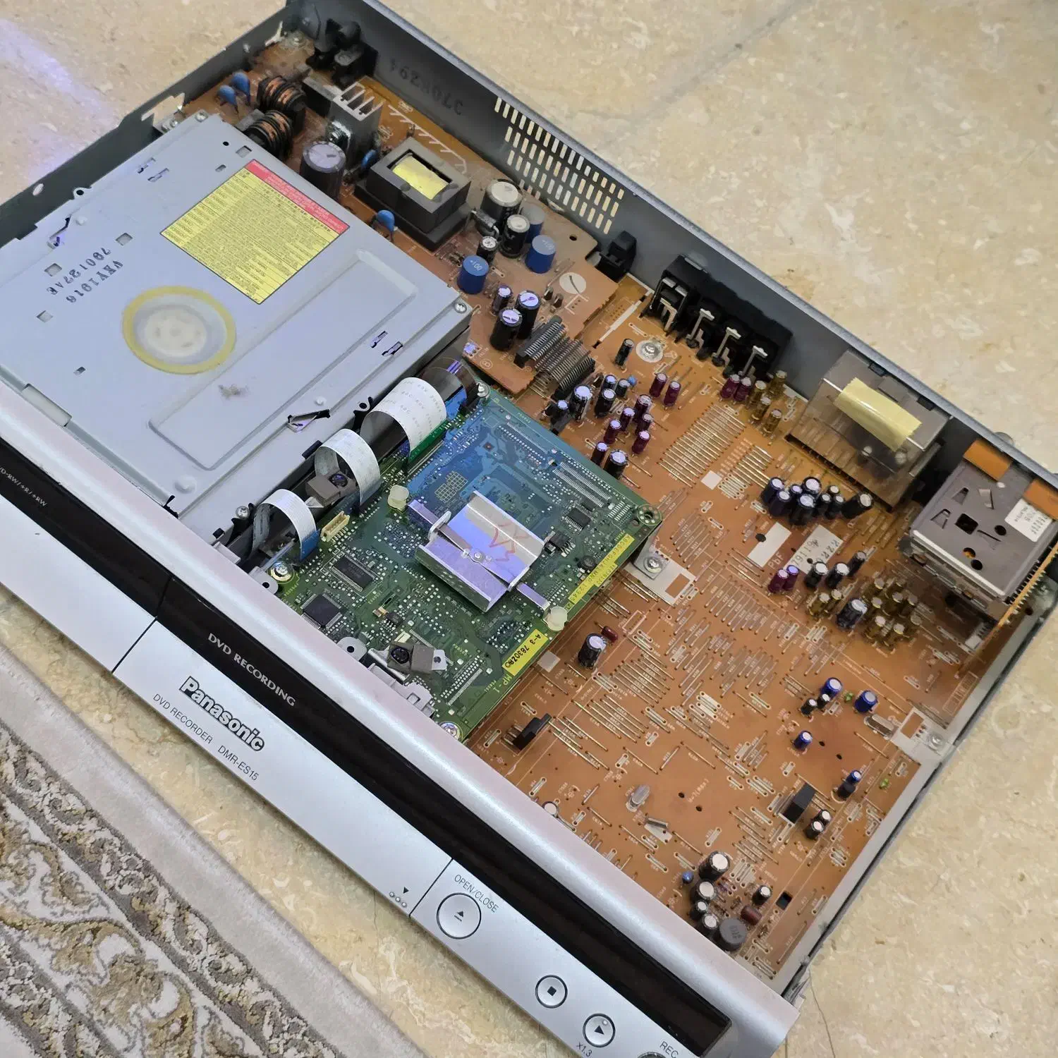 یک دی وی دی dvd رکوردر|پخش‌کننده DVD و ویدیو|تهران, حکیمیه|دیوار