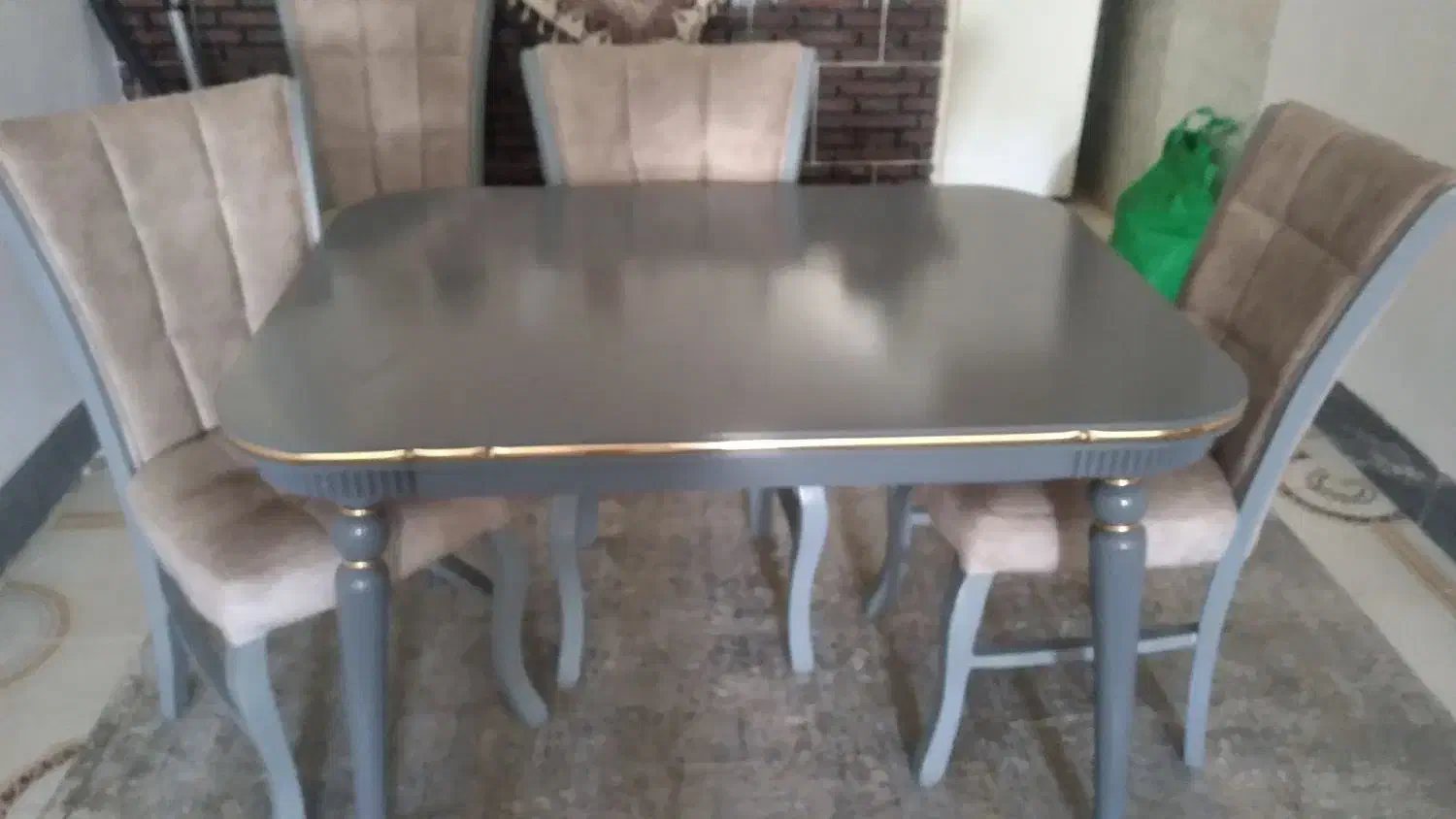 ناهارخوری ۴نفره ۲ماه خریدم و زیرقیمت میفروشم|میز و صندلی غذاخوری|دوگنبدان, |دیوار