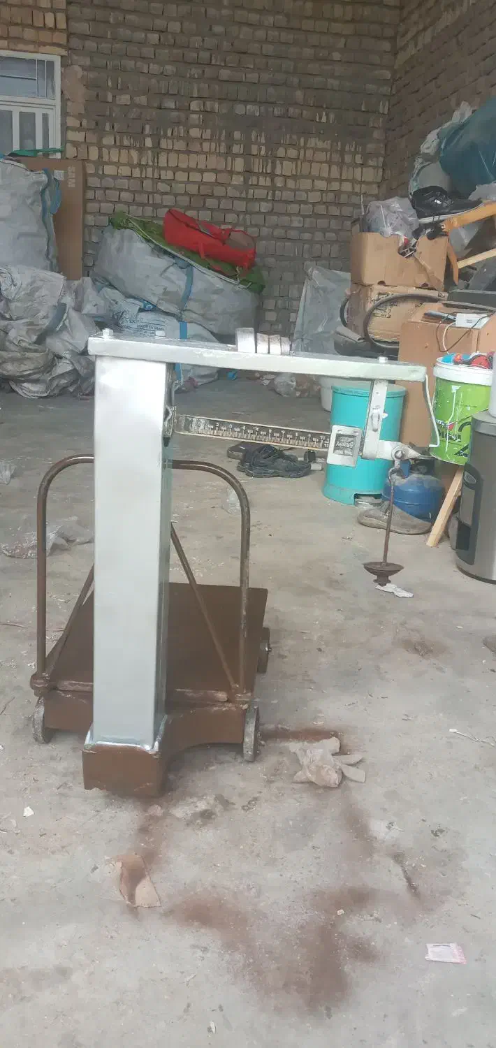 باسکول وترازو|کلکسیون اشیاء عتیقه|قم, پردیسان|دیوار