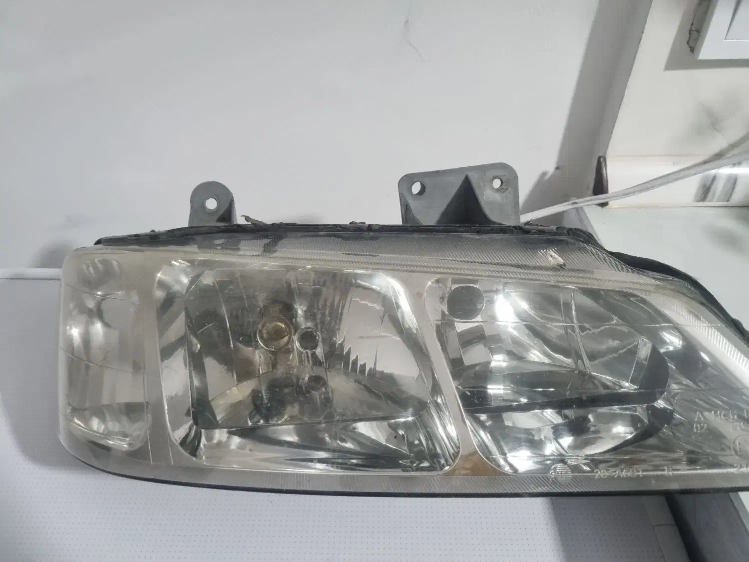 چراغ جلو پژو|قطعات یدکی و لوازم جانبی|شاهین‌شهر, مسکن مهر|دیوار