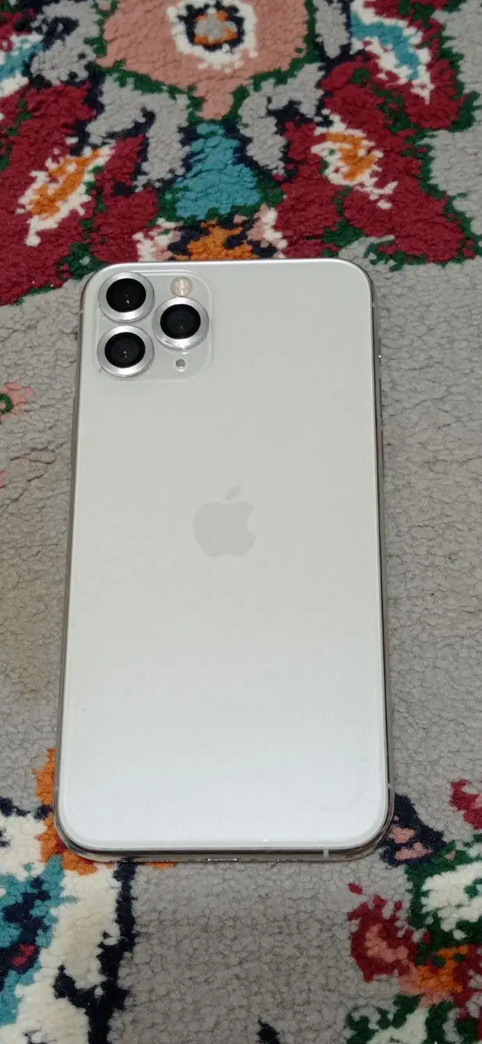 آیفون11پرو بسیار تمیز نیاز تعریف نیست داخل عکسمشخص|موبایل|مشهد, خرمشهر|دیوار