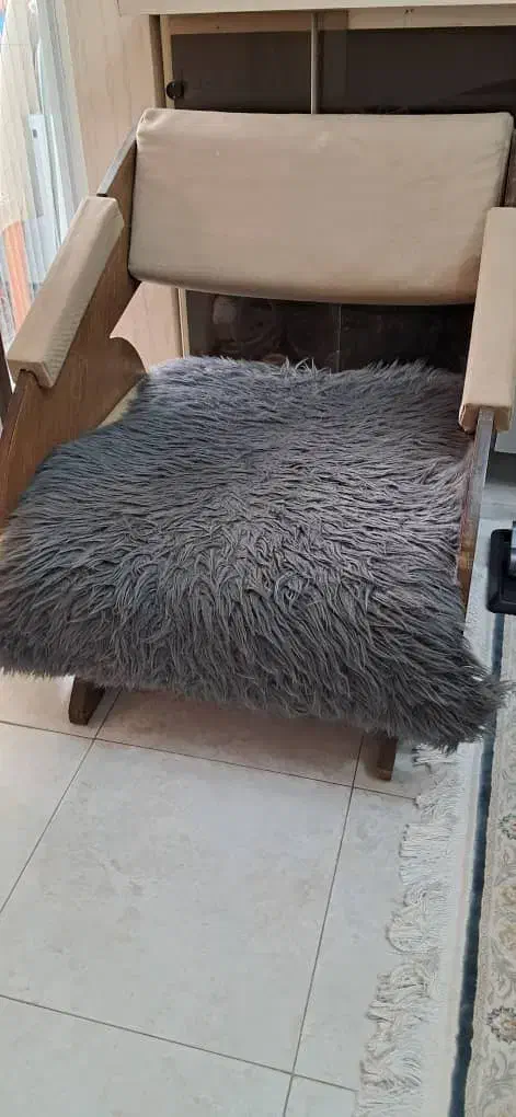 فرش وصندلی|فرش|بندر انزلی, معلم|دیوار