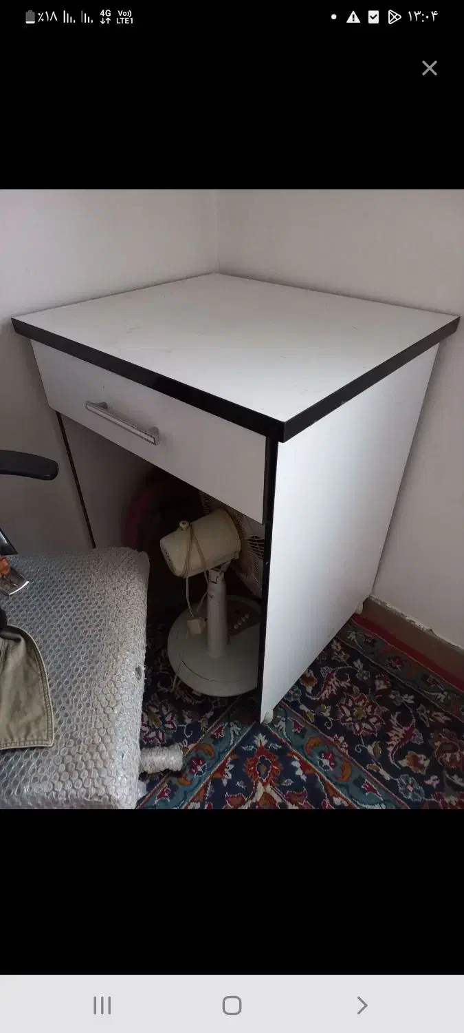 صندلی پشت میز کار و میز|صندلی و نیمکت|لاهیجان, کوی آزادگان|دیوار